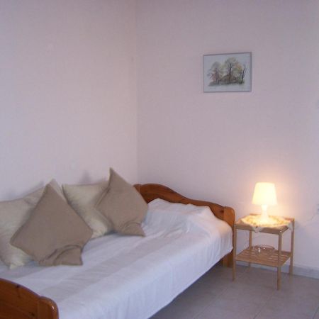 דירות Maria'S Haus In Artemida מראה חיצוני תמונה