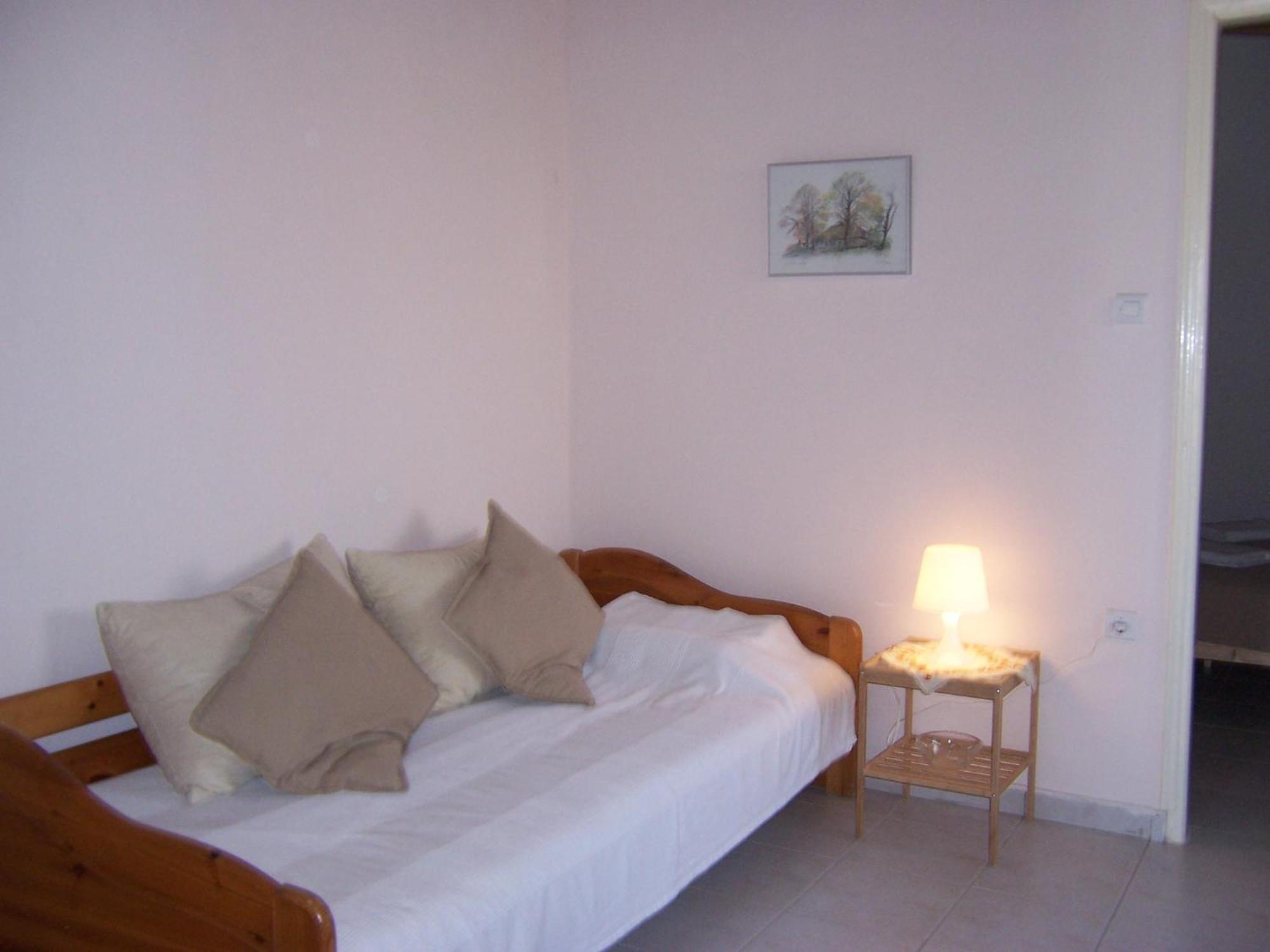 דירות Maria'S Haus In Artemida מראה חיצוני תמונה