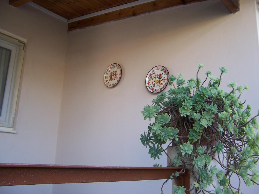 דירות Maria'S Haus In Artemida מראה חיצוני תמונה